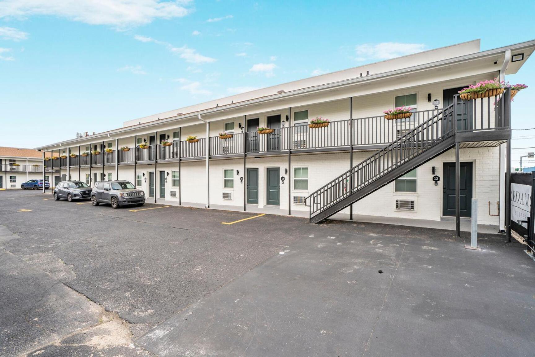 Redamo Suites Jefferson Εξωτερικό φωτογραφία